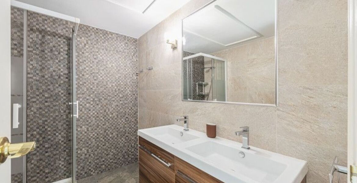 Apartamento en alquiler en Milla de Oro