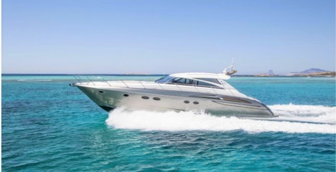 Yacht Princess V58 à louer à Puerto Banús, Marbella.